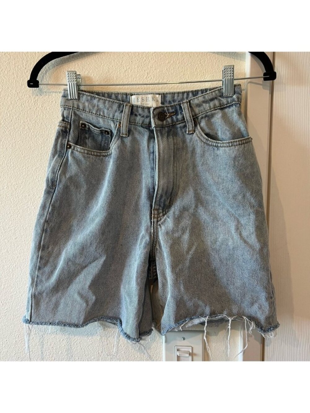 Meshki Mom Style Light Denim Raw Hem Bermuda Shorts Size XS